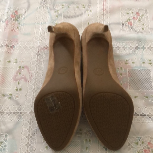 Michael Kors heels - Picture 6 of 10